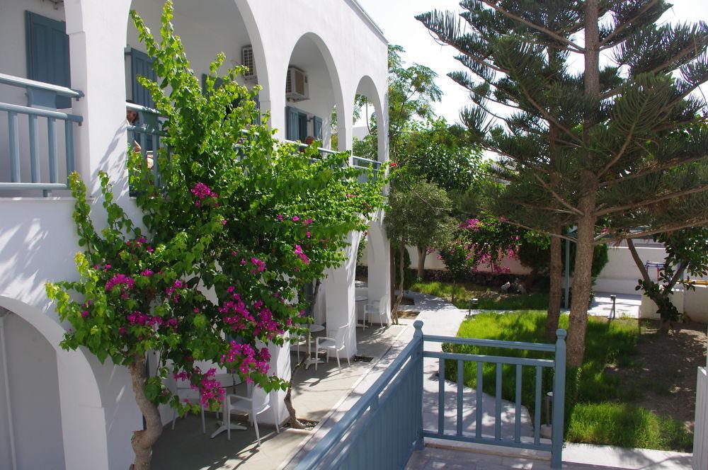 Iris Boutique Hotel Kamári Exterior foto